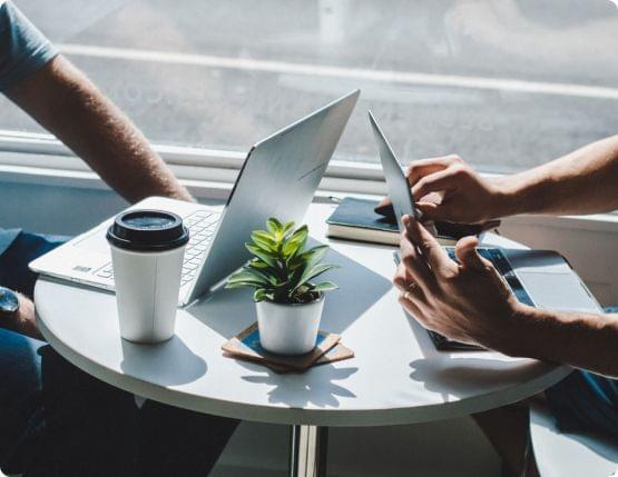 Conéctate con nosotros para aprender nas sobre <span>Mercodom ADS</span>